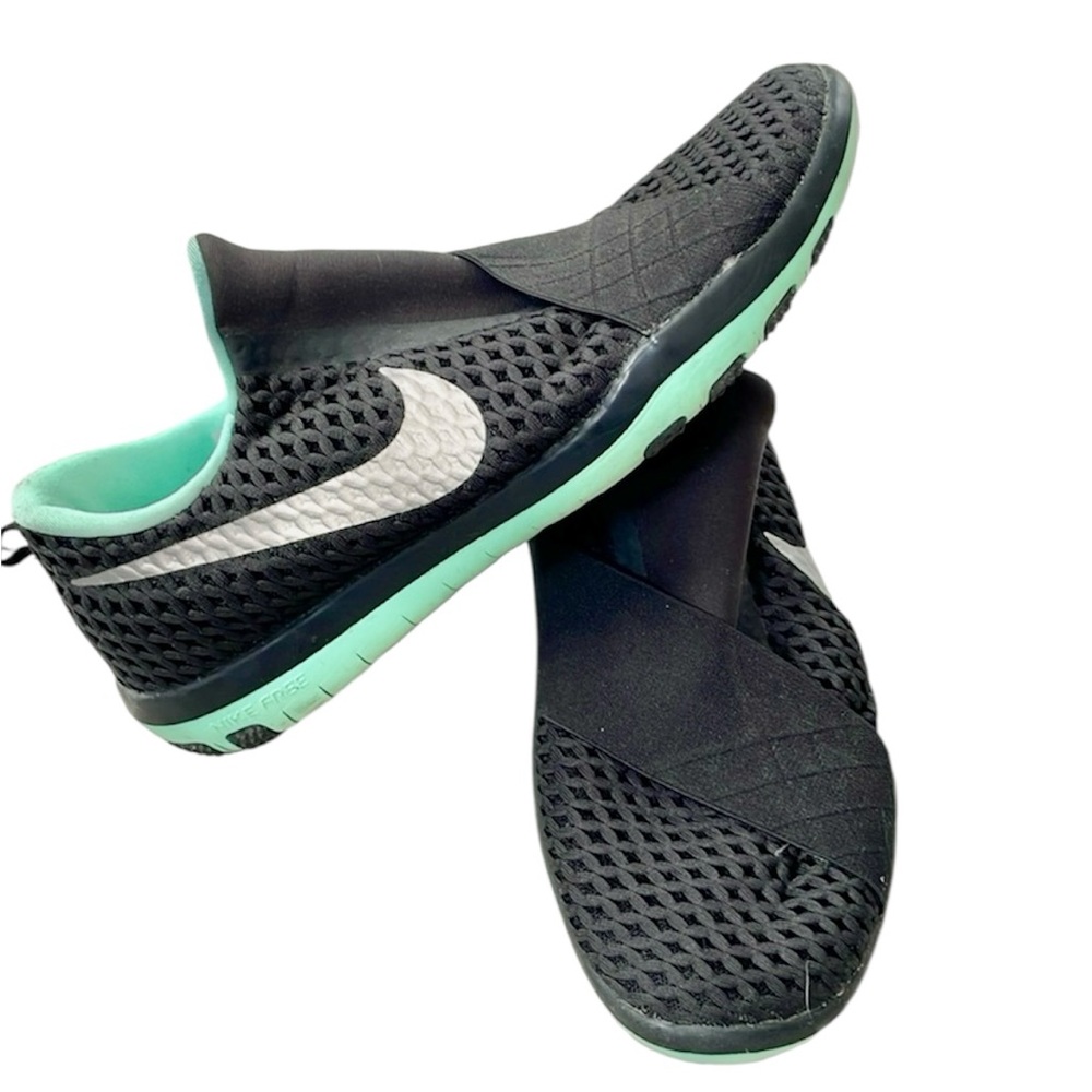 Nike Women's Black and Mint Color Size 9 Running Shoes Sneakers Laceless Elastic